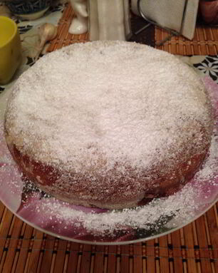 Шоколадная шарлотка с бананами в мультиварке