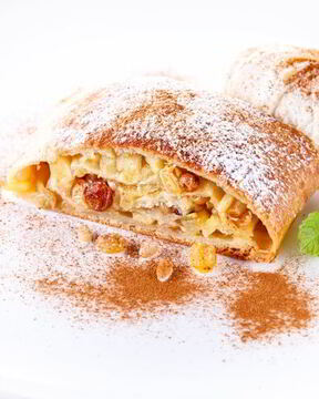 Штрудель из слоеного теста