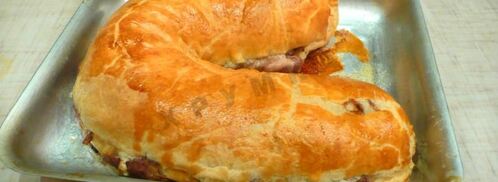 штрудель с мясом из слоеного теста. Шаг 12