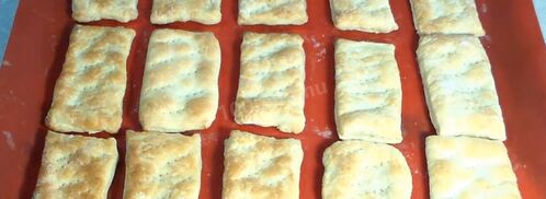 слойки с клубникой и кремом. Шаг 5