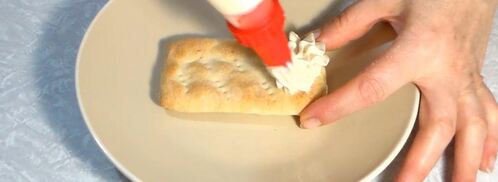 слойки с клубникой и кремом. Шаг 8