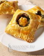 Слойки с сыром и свекольными листьями