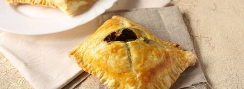 слойки с сыром и свекольными листьями. Шаг 11