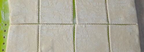 слойки с вареньем из слоеного теста. Шаг 4