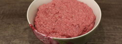 слойки со свекольным песто и селедкой. Шаг 5