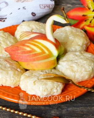 Сырники на пару с яблоком