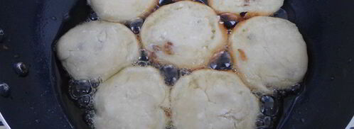 сырники с изюмом. Шаг 9