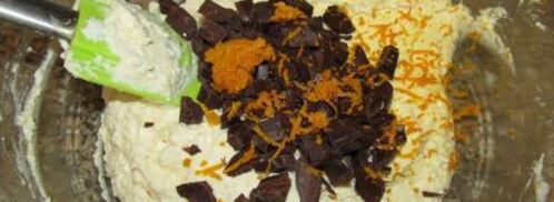 сырники с шоколадом и апельсином. Шаг 2