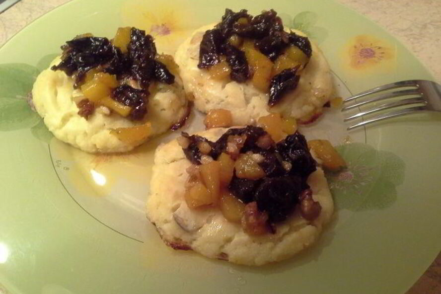 Рецепт сырников с тыквенным соусом