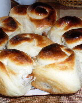 Сдобное дрожжевое тесто и булочки