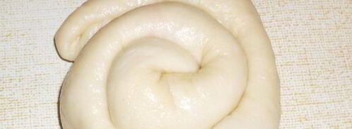 сдобное дрожжевое тесто и булочки. Шаг 4