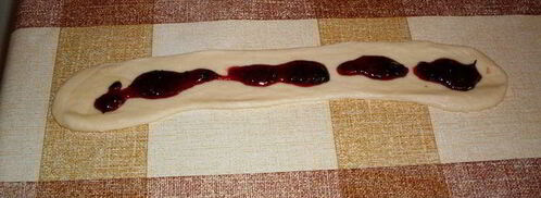 сдобное дрожжевое тесто и булочки. Шаг 8