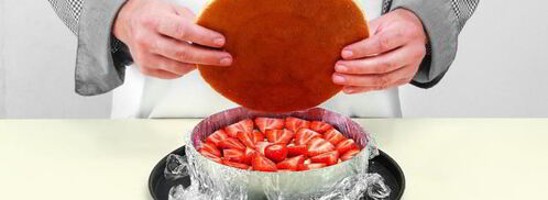 бисквит со сливочным желе и ягодами. Шаг 2