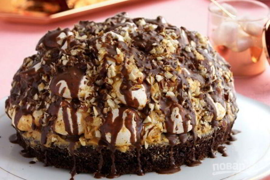 Рецепт бисквитного торта с безе и орехами