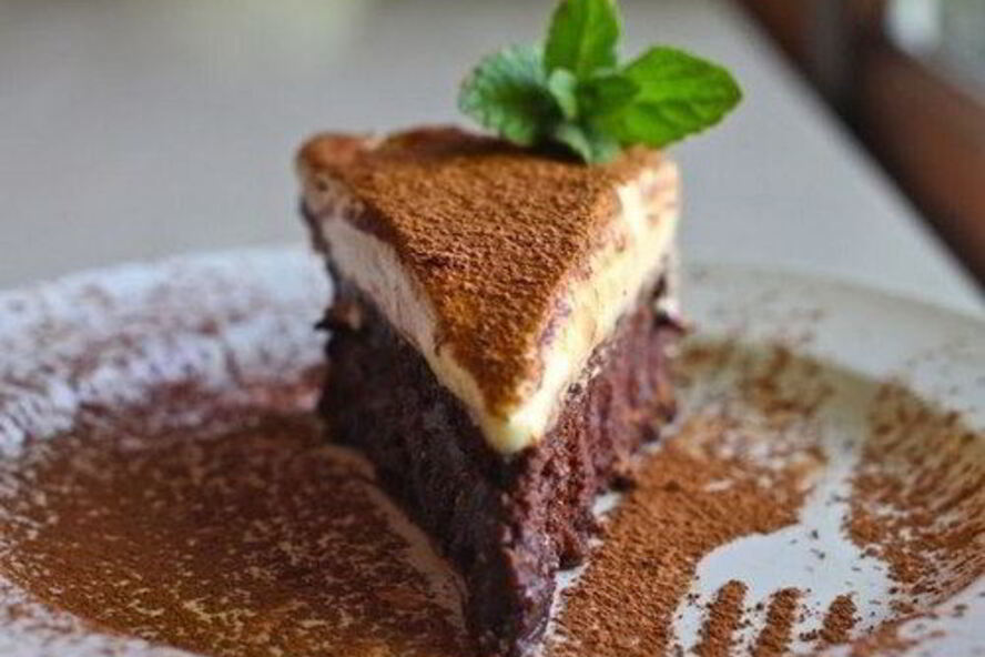 Рецепт трюфельного торта с белым шоколадным муссом
