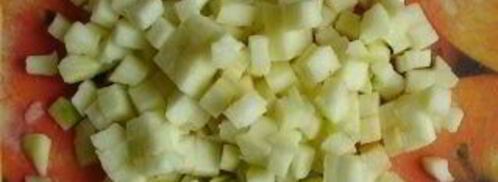 закусочные тортики с сельдью и крабовыми палочками. Шаг 3