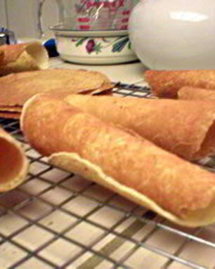 Крумкаке — Норвежские вафельные трубочки