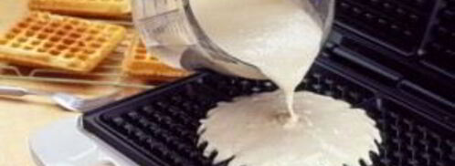 тесто на вафли в вафельнице. Шаг 5