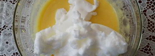 вафли с шариком шоколадного мороженого. Шаг 3