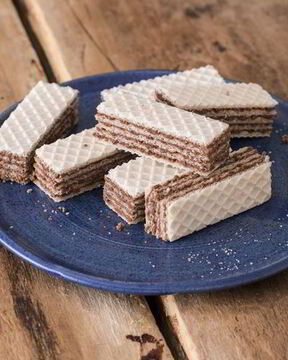 Вафли с вареной сгущенкой