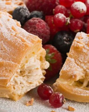 Профитроли с кремом шантильи