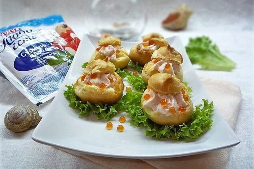 Рецепт профитролей с пармезаном и муссом из крабового мяса