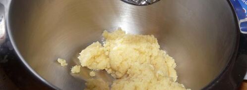 торт башня из профитролей. Шаг 2