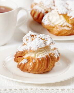 Эклеры со сливочно-творожным кремом