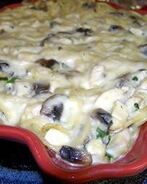 Запеканка из макарон с курицей и грибами