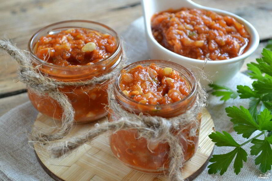 Рецепт аджики из кабачков с томатной пастой