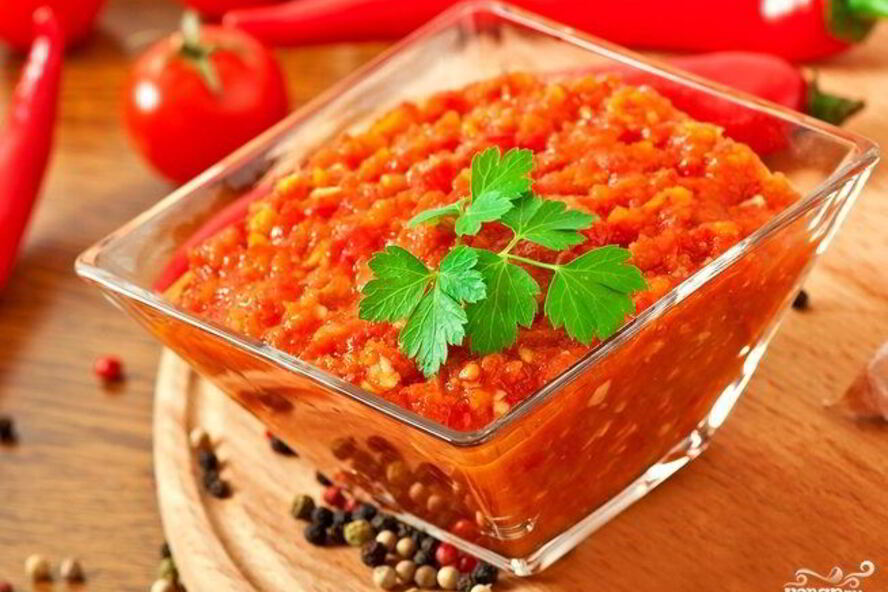 Рецепт аджики из помидоров без чеснока