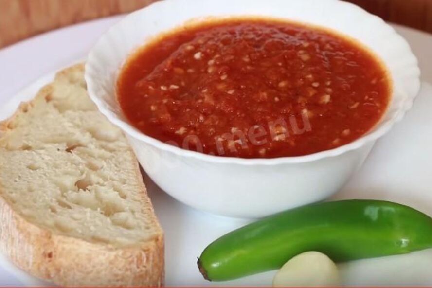 Рецепт домашней аджики с яблоками и морковью