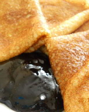 Блинчики Солнечные с черничным джемом