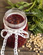 Клубничный джем с базиликом и кедровыми орешками