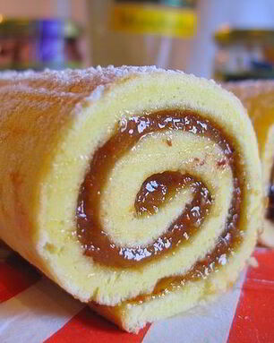 Рулет с джемом
