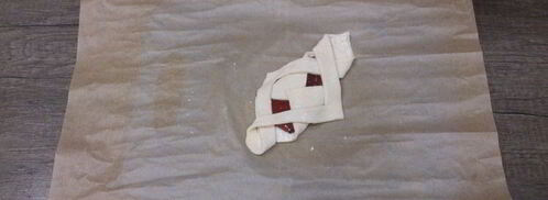 слоеные булочки с малиновым джемом. Шаг 7