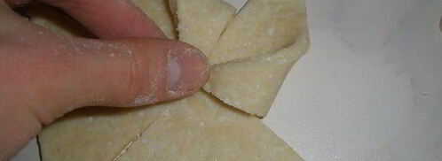 творожные вертушки с джемом. Шаг 5