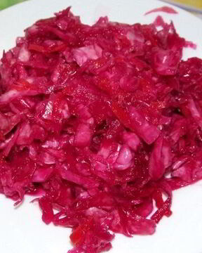 Капуста, квашенная со свеклой