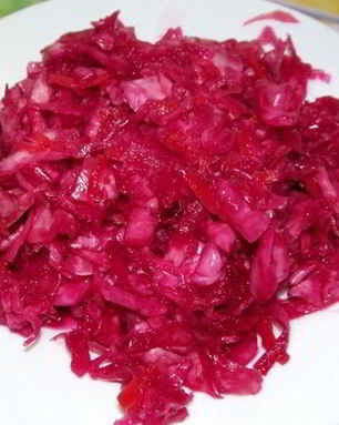 Капуста, квашенная со свеклой