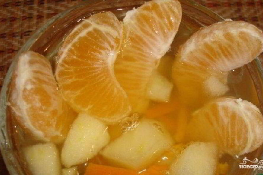 Рецепт компота из мандаринов и яблок