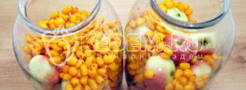 компот из облепихи и яблок на зиму. Шаг 7