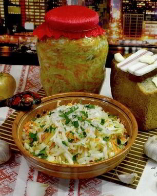 Маринованная капуста с морковью