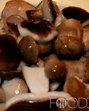 Маринованные подберезовики