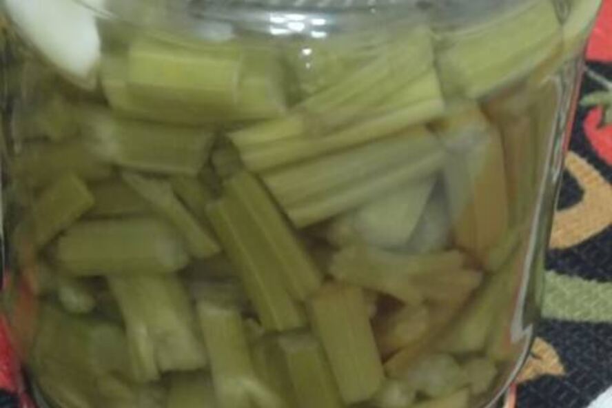 Рецепт маринованных стеблей сельдерея