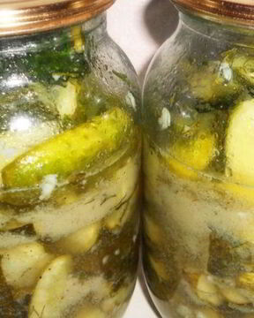 Огурцы в чесночном соусе на зиму