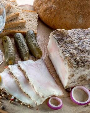 Сало на зиму в банках в рассоле