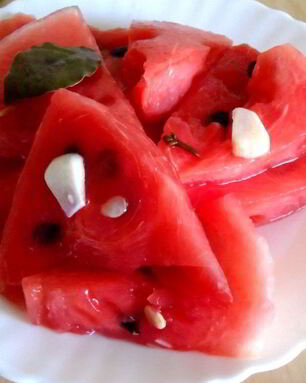 Малосольный арбуз