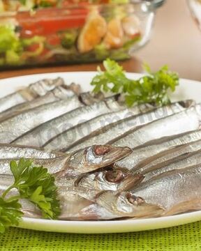 Мойва пряного посола