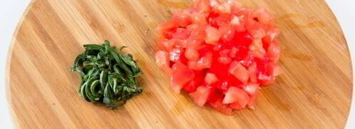 брускетта с помидорами и базиликом. Шаг 5