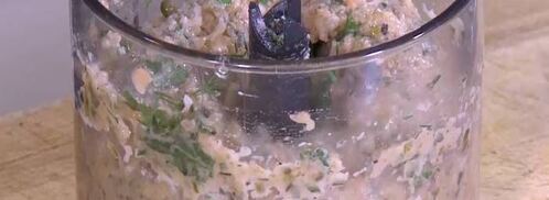 бургеры с котлетками из семги и каперсов. Шаг 5